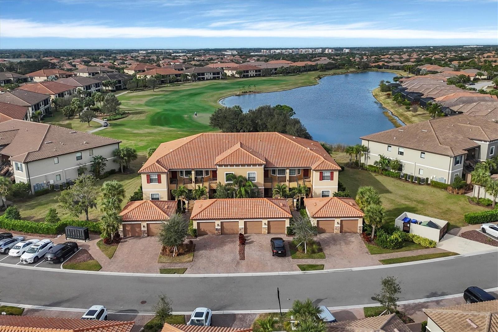 13823 MESSINA LOOP #102