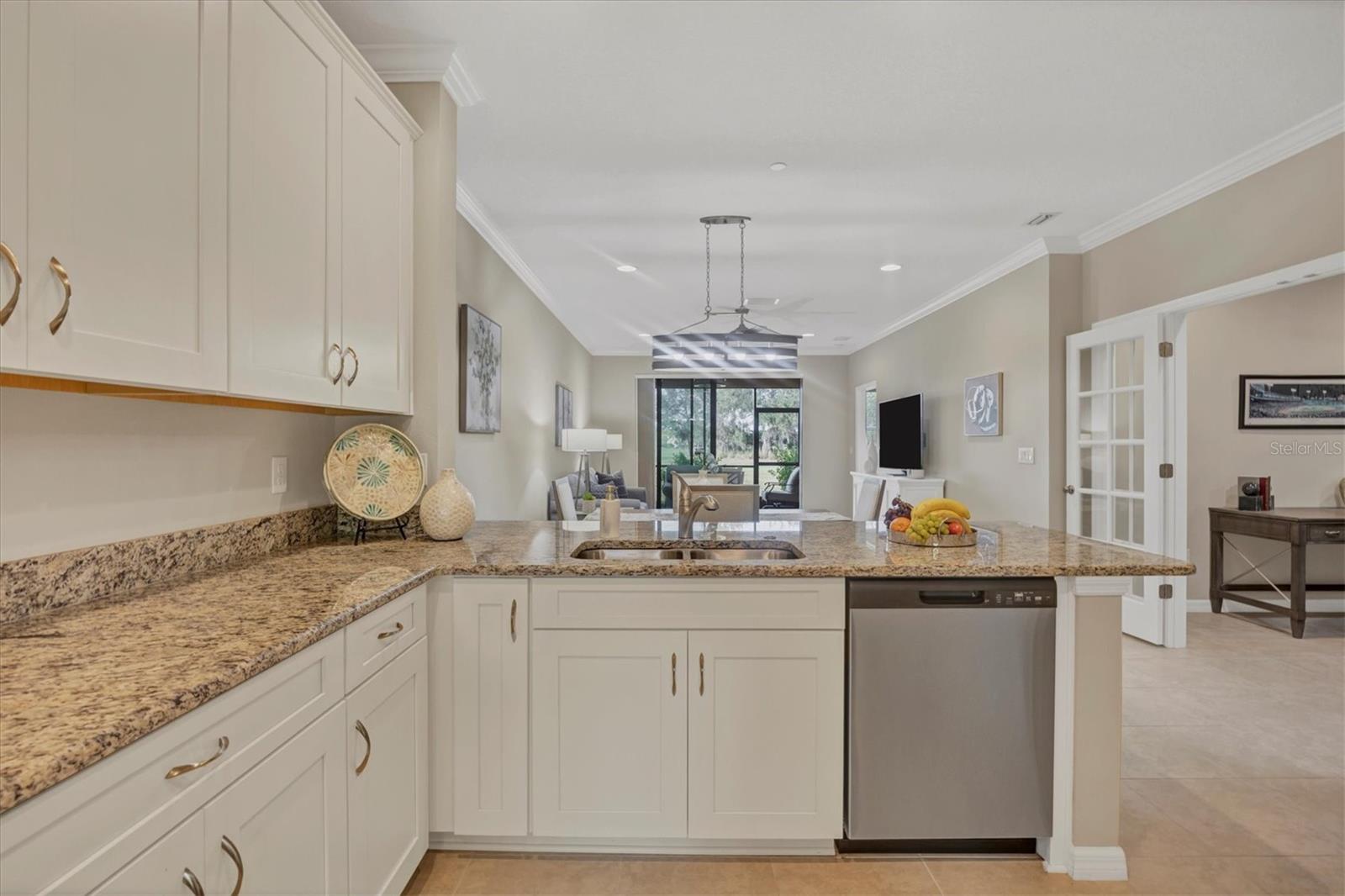 13823 MESSINA LOOP #102