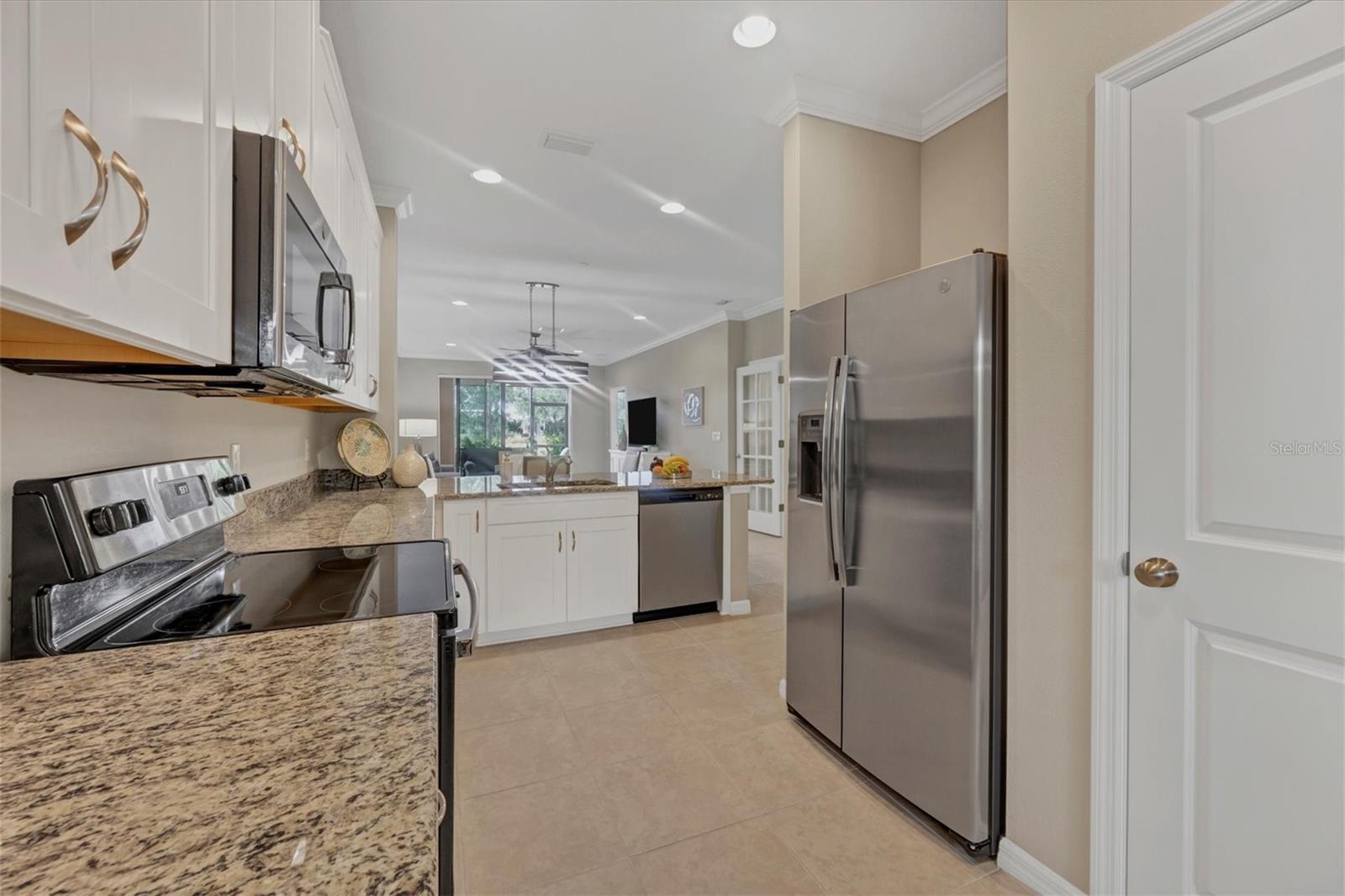 13823 MESSINA LOOP #102