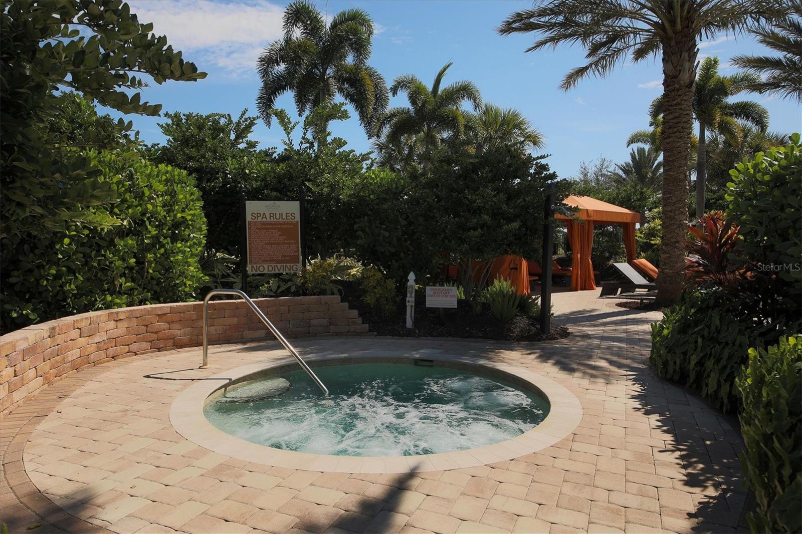 13823 MESSINA LOOP #102