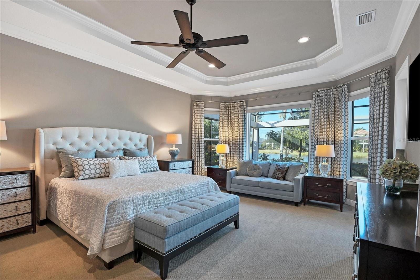 8355 CATAMARAN CIR