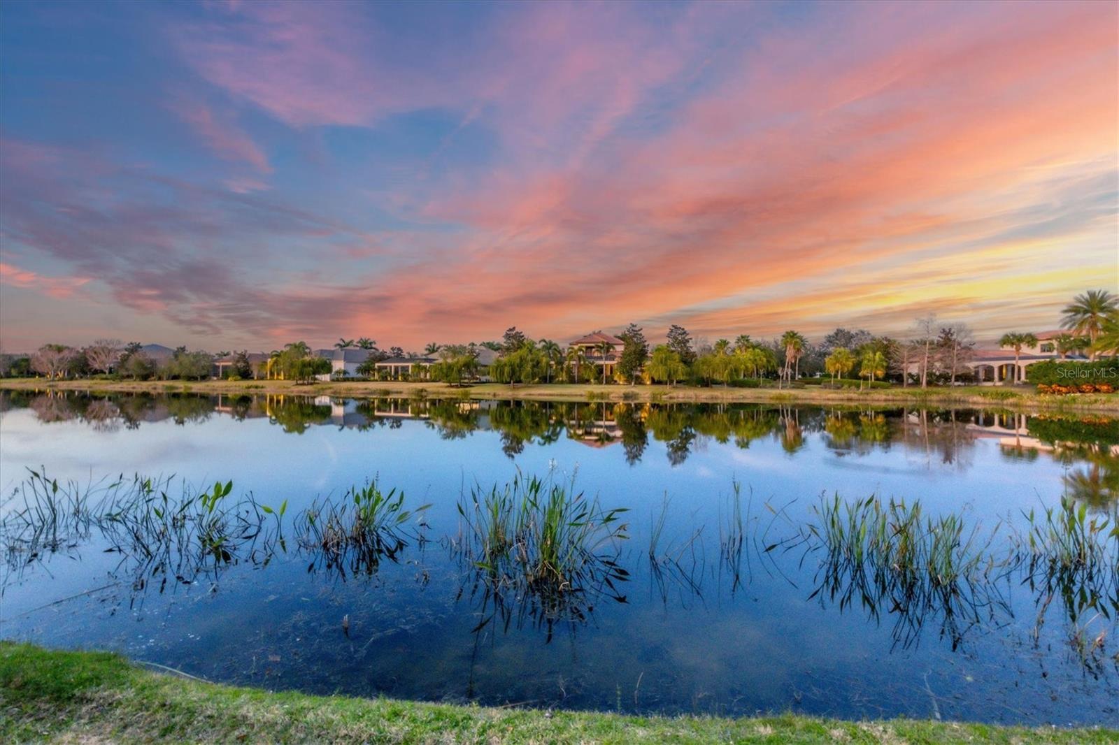 8355 CATAMARAN CIR