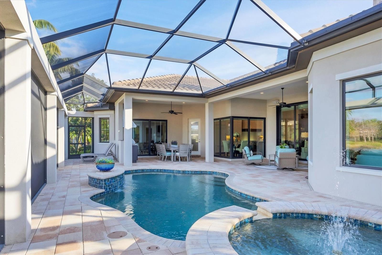8355 CATAMARAN CIR