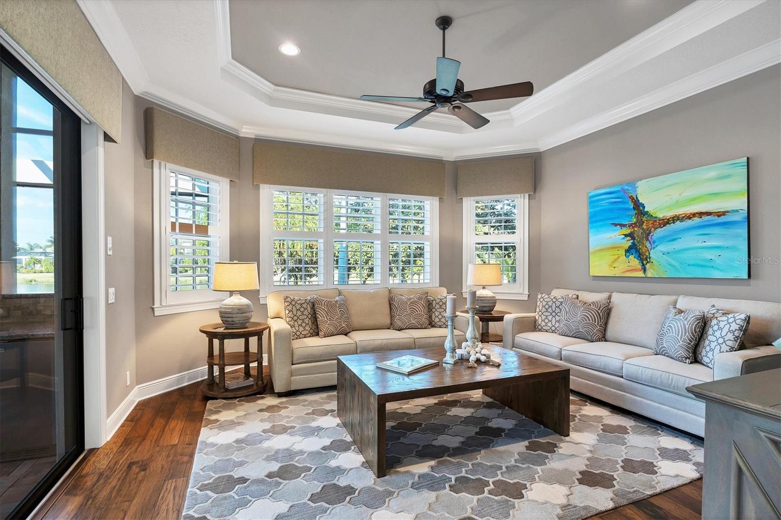8355 CATAMARAN CIR