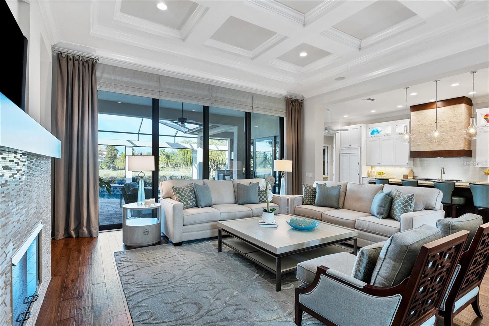 8355 CATAMARAN CIR