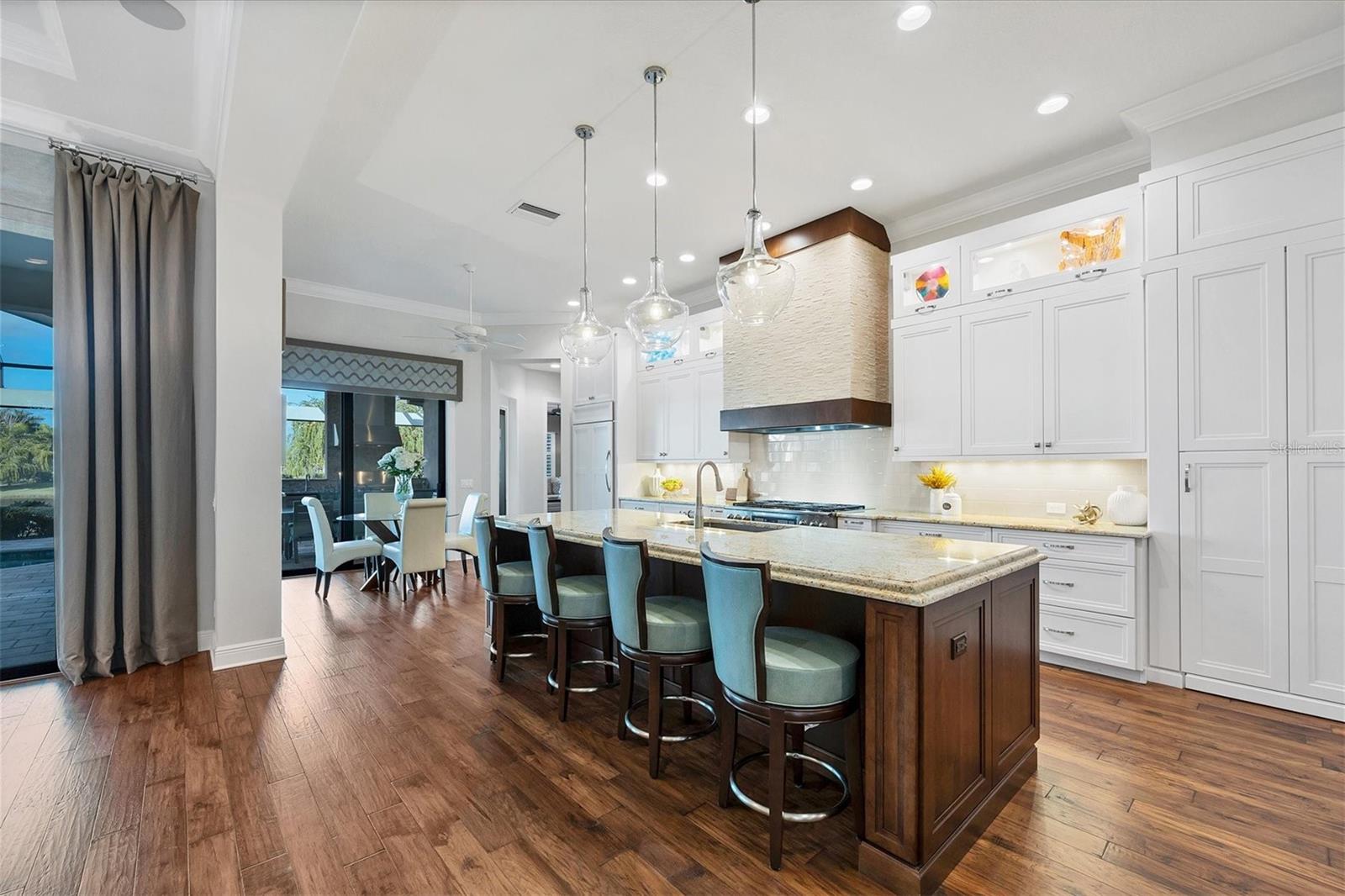 8355 CATAMARAN CIR