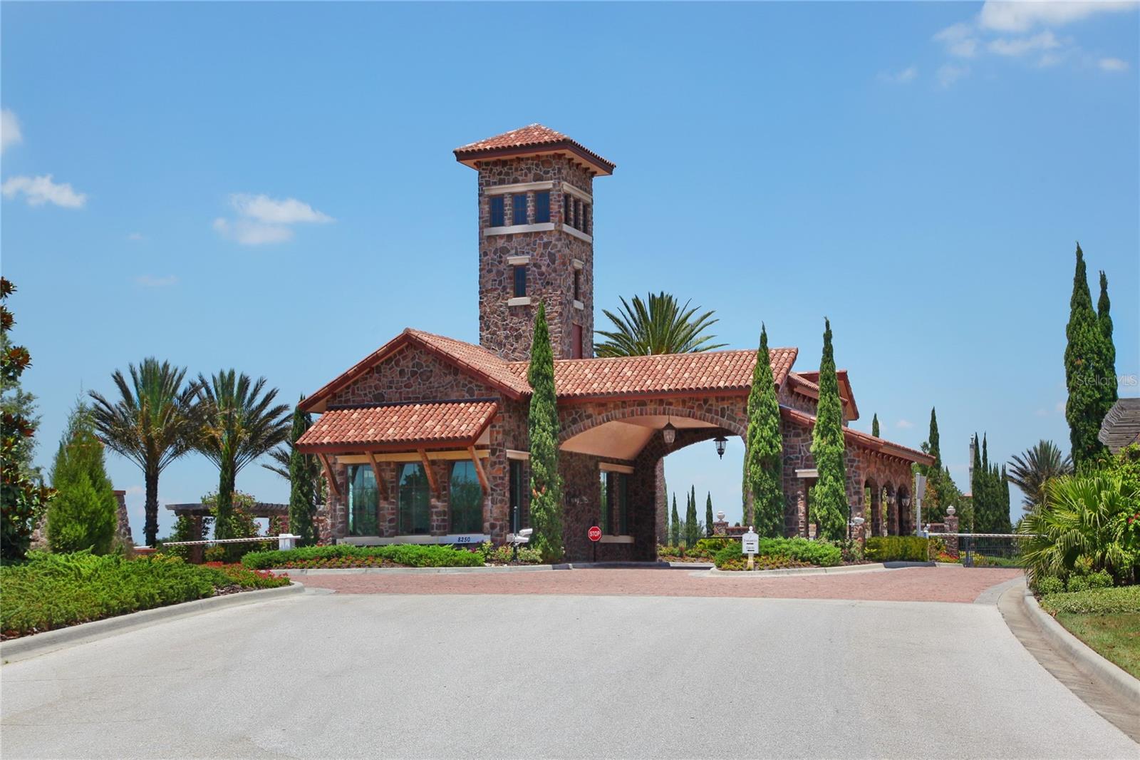 8355 CATAMARAN CIR