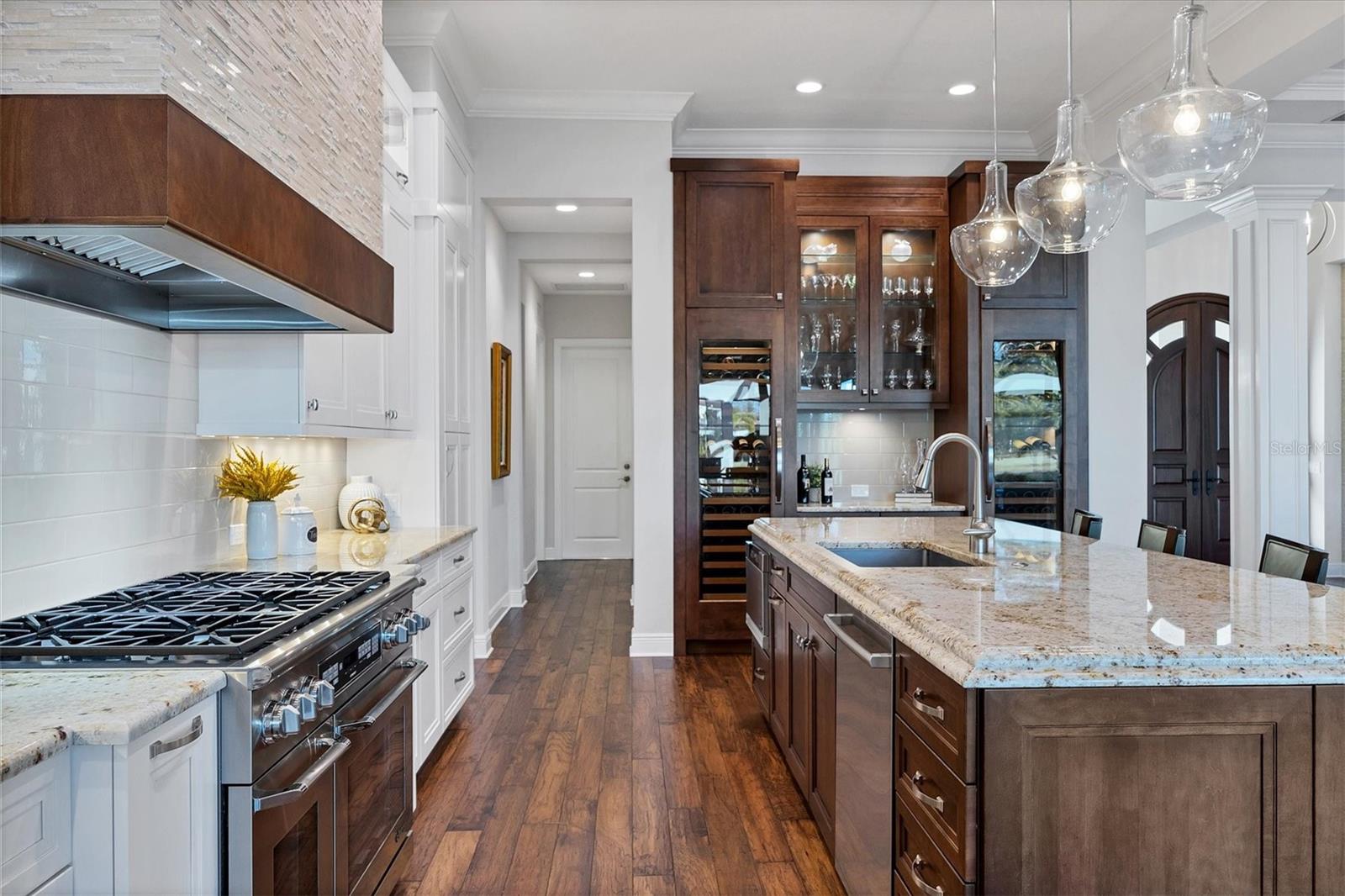 8355 CATAMARAN CIR