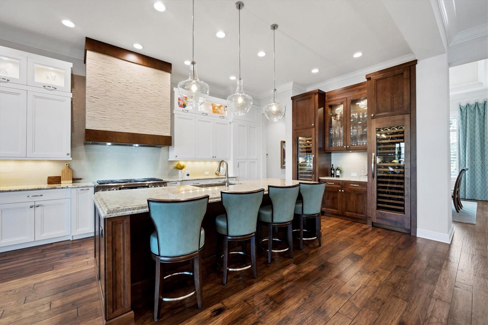 8355 CATAMARAN CIR