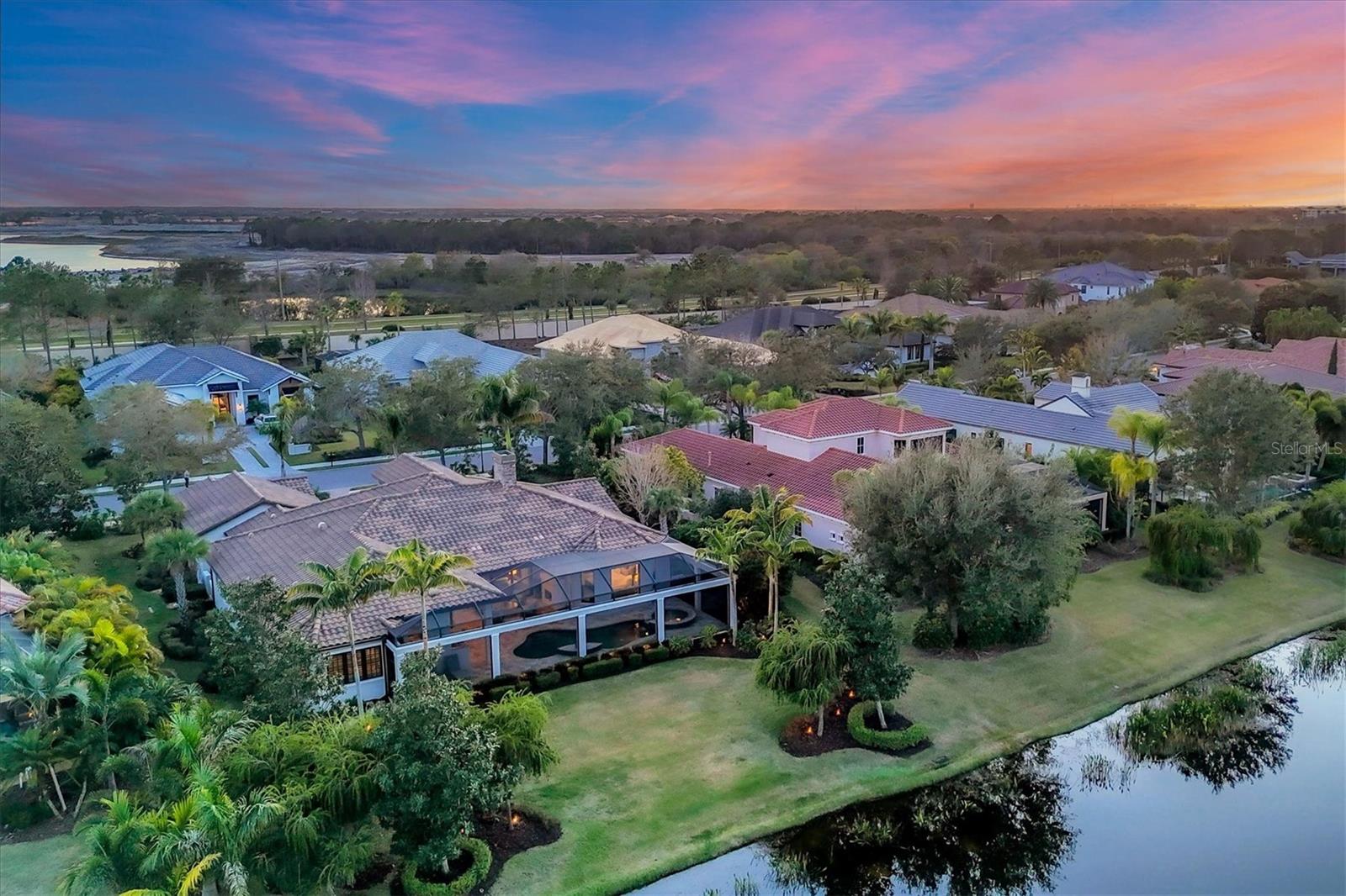 8355 CATAMARAN CIR