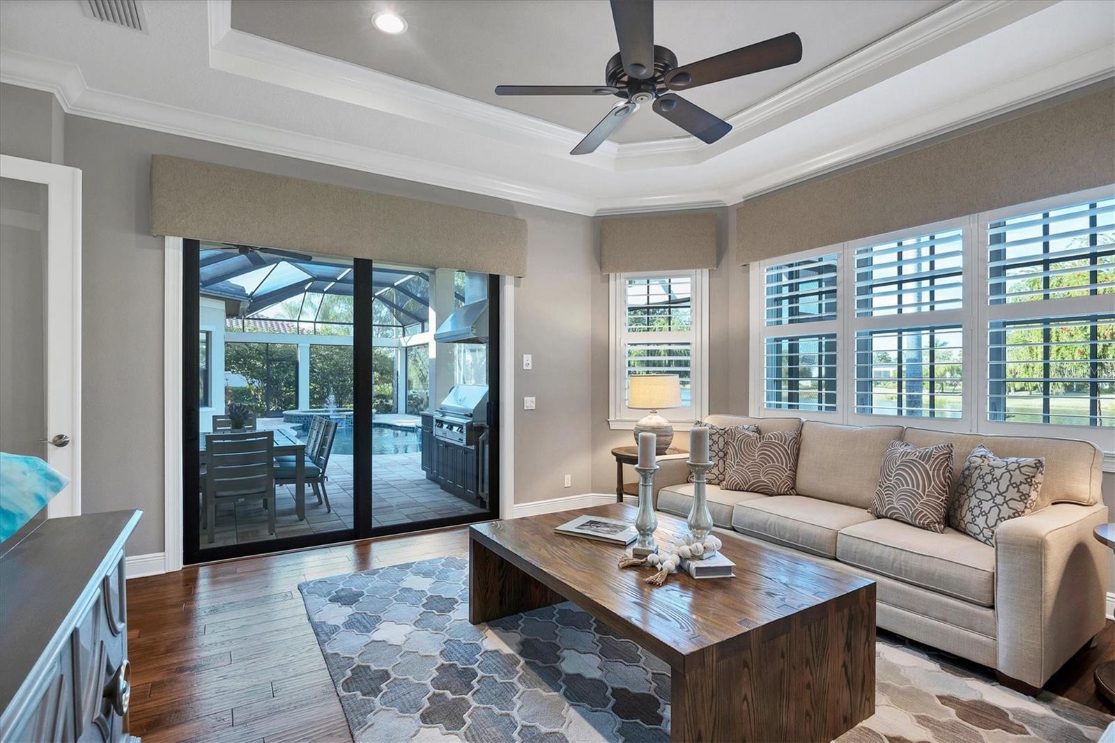 8355 CATAMARAN CIR