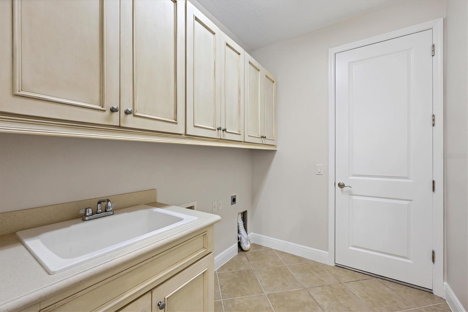 13508 BROWN THRASHER PIKE