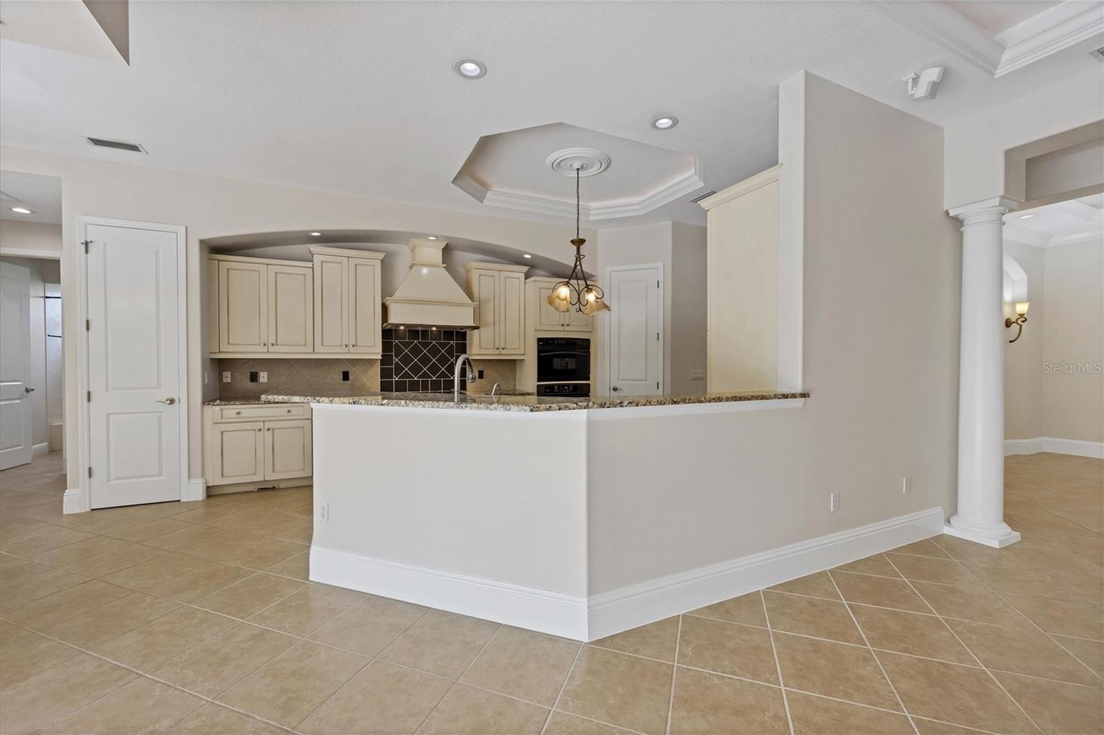 13508 BROWN THRASHER PIKE