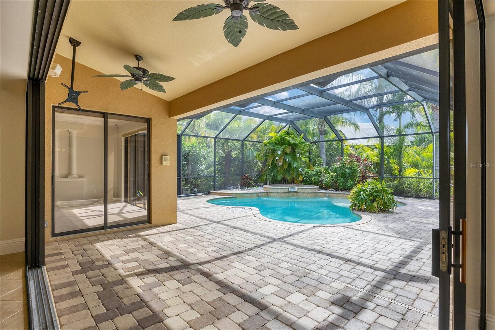 13508 BROWN THRASHER PIKE