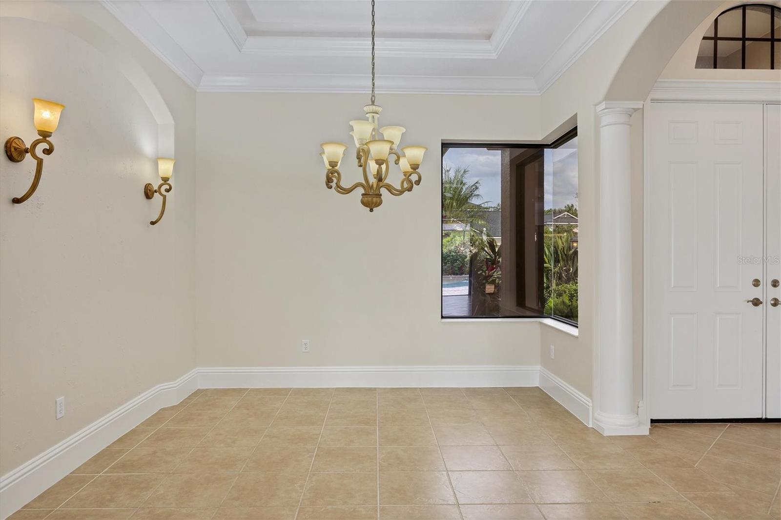 13508 BROWN THRASHER PIKE