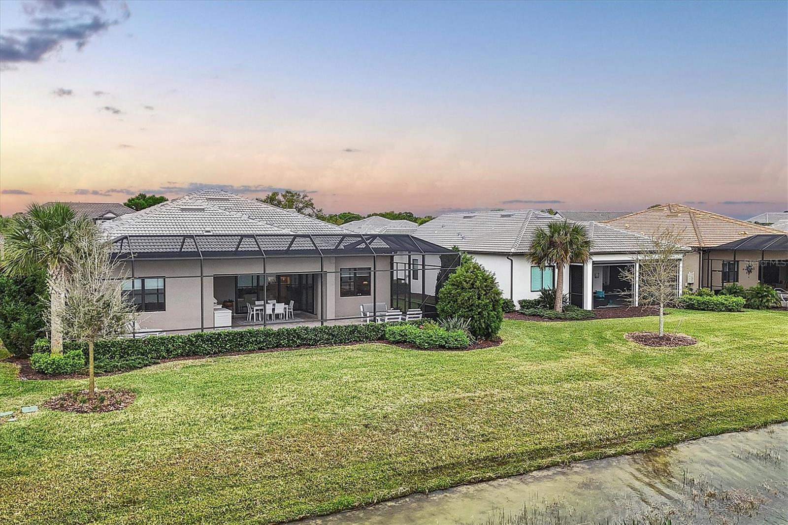 8016 GRANDE SHORES DR