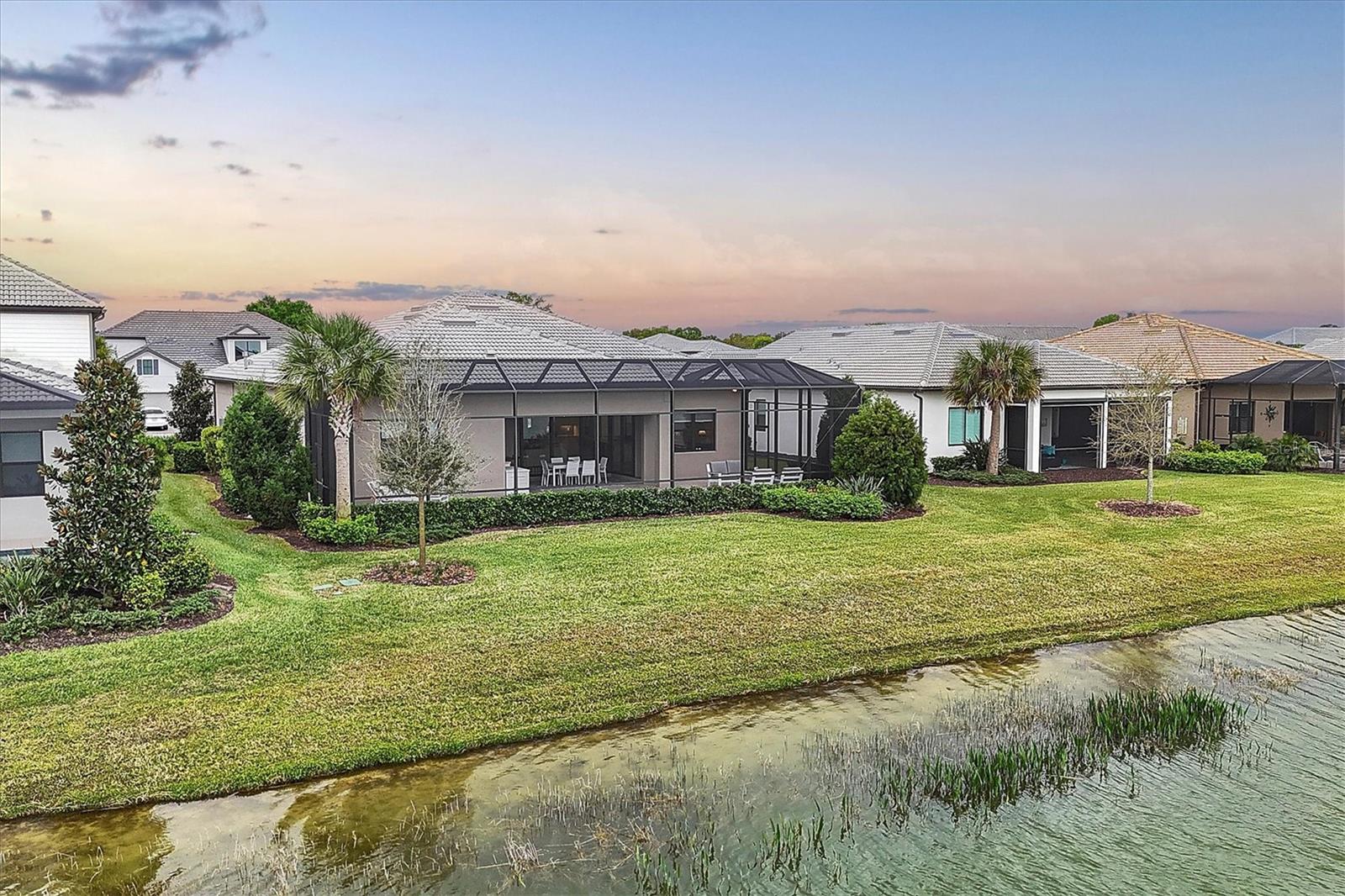 8016 GRANDE SHORES DR