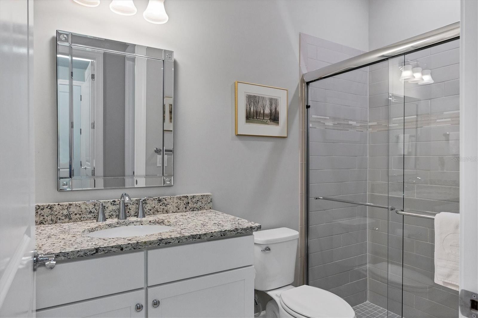 8016 GRANDE SHORES DR