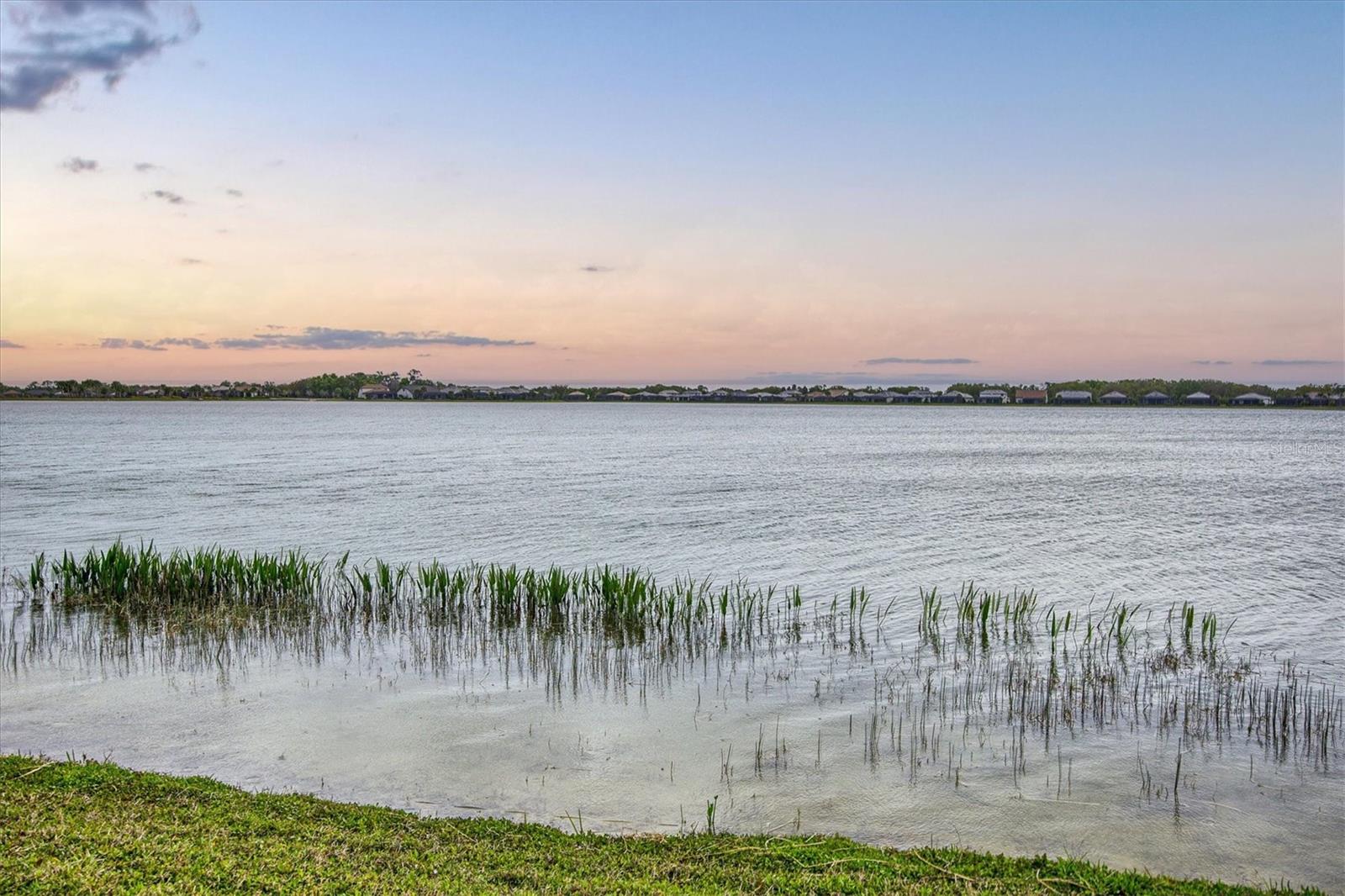 8016 GRANDE SHORES DR