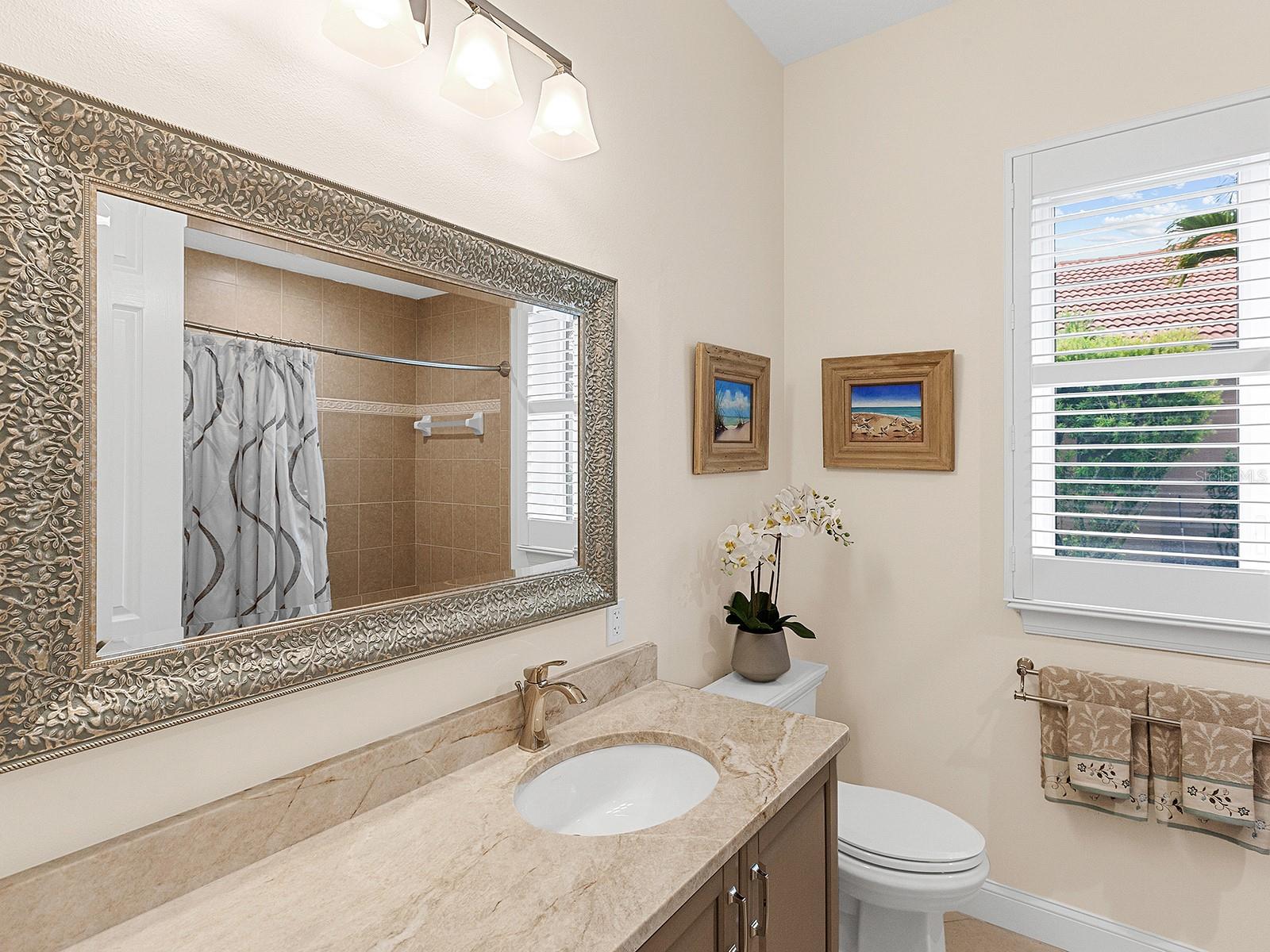 7309 DESERT RIDGE GLN