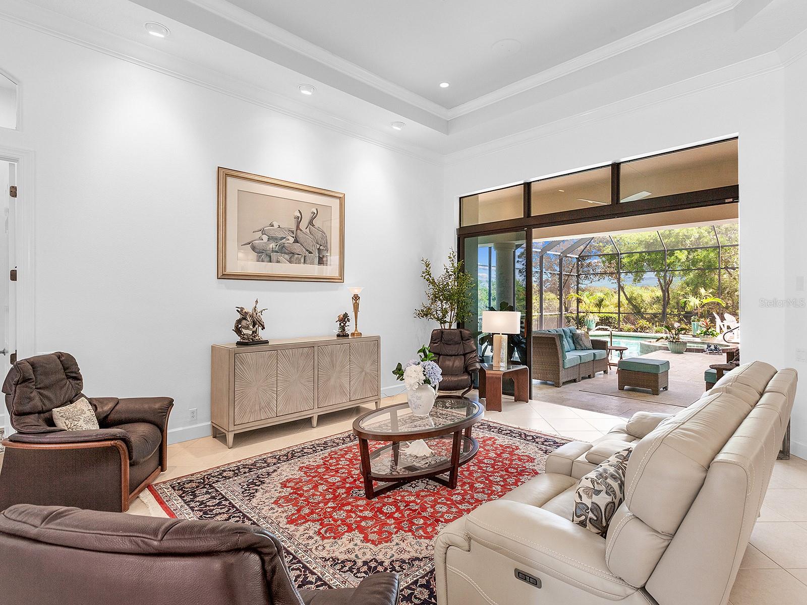 7309 DESERT RIDGE GLN