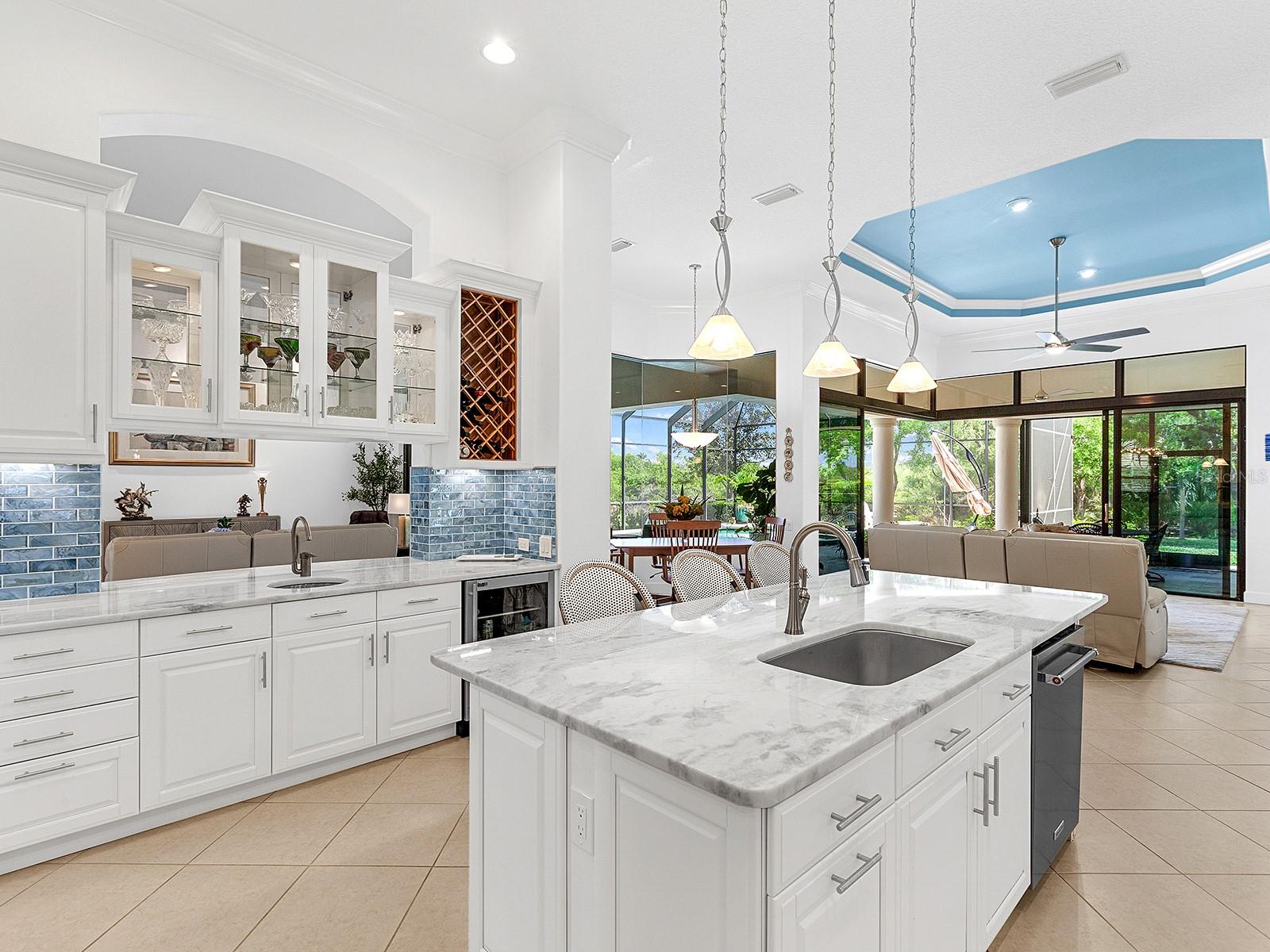 7309 DESERT RIDGE GLN