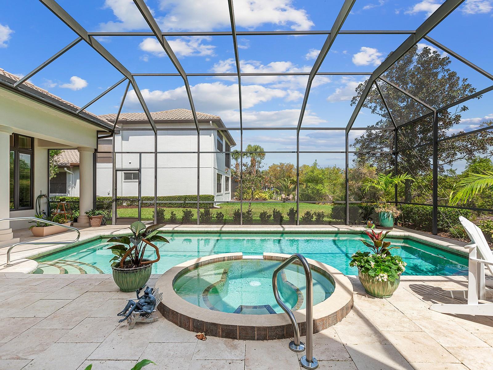 7309 DESERT RIDGE GLN