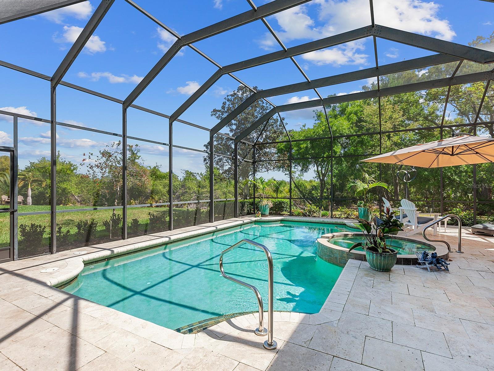 7309 DESERT RIDGE GLN