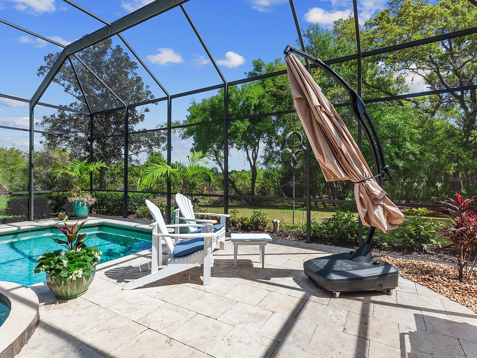 7309 DESERT RIDGE GLN