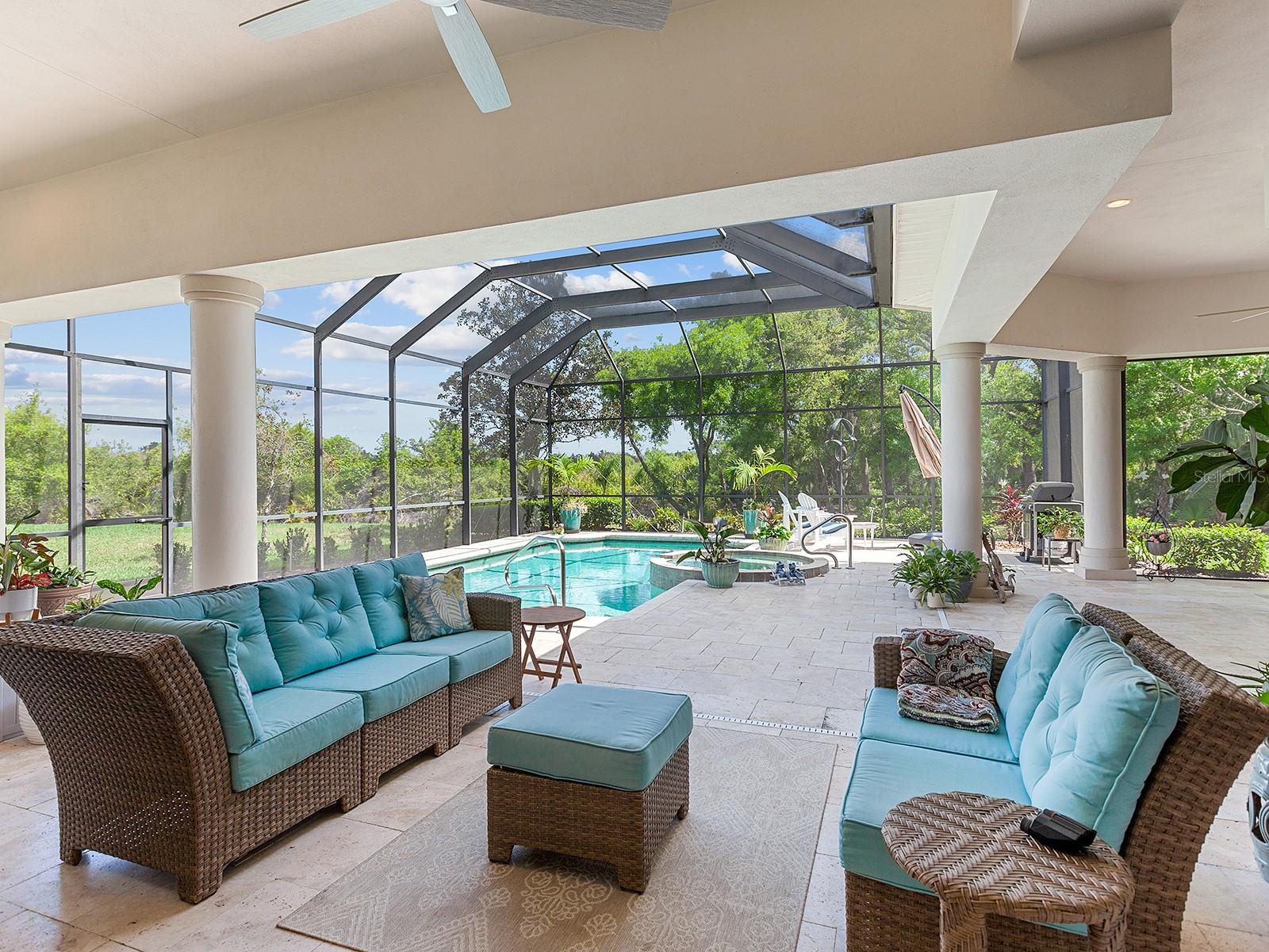 7309 DESERT RIDGE GLN