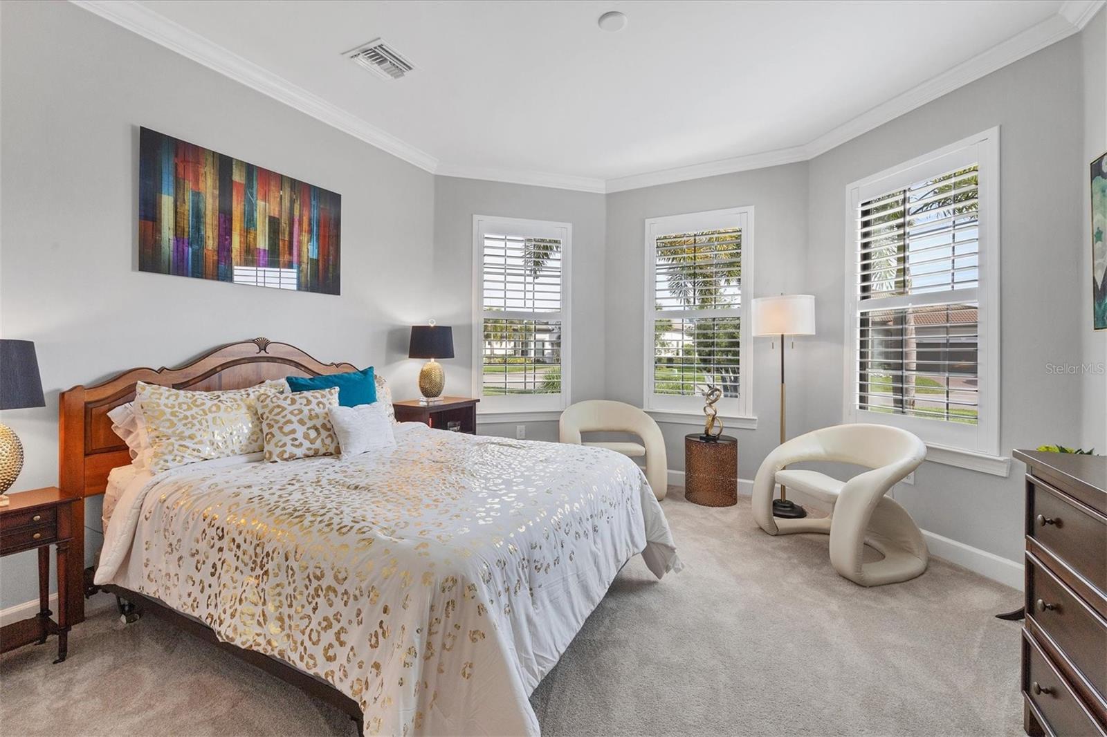 7989 GRANDE SHORES DR