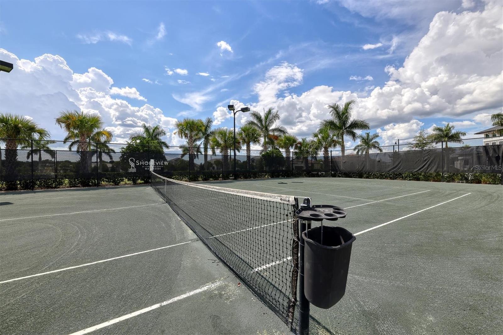 7989 GRANDE SHORES DR