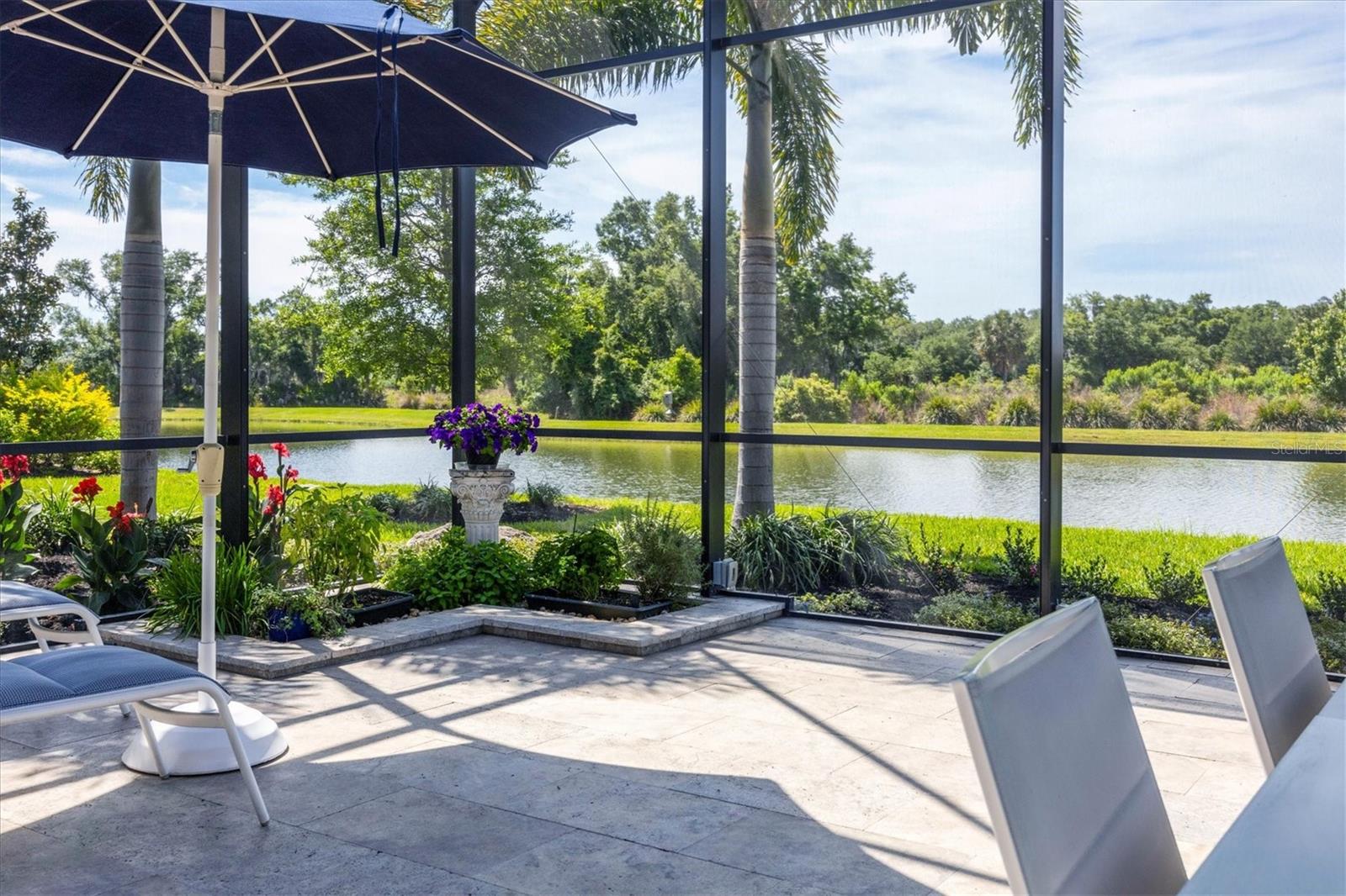 7989 GRANDE SHORES DR