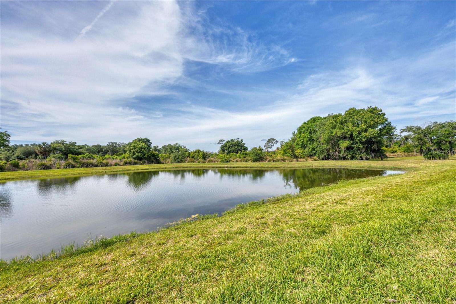 7989 GRANDE SHORES DR