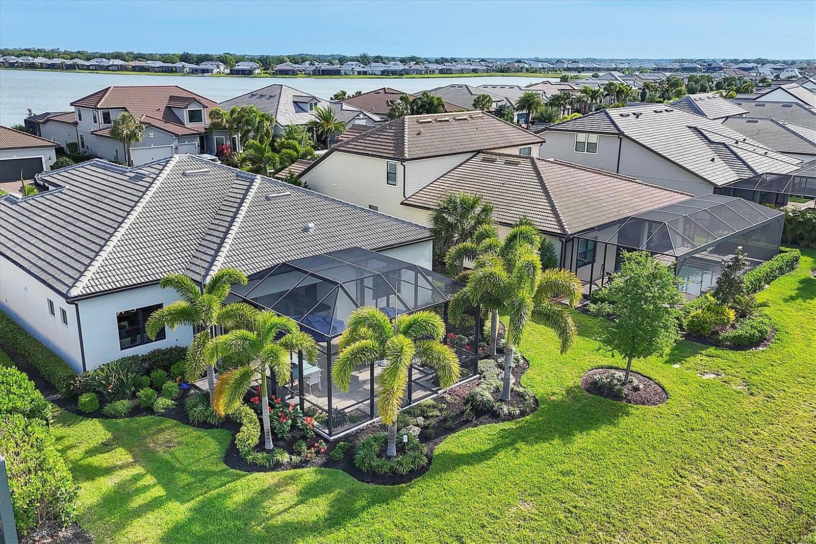 7989 GRANDE SHORES DR