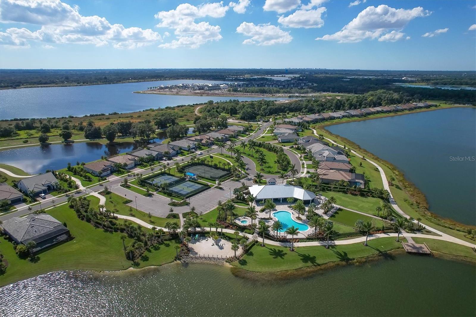 7989 GRANDE SHORES DR