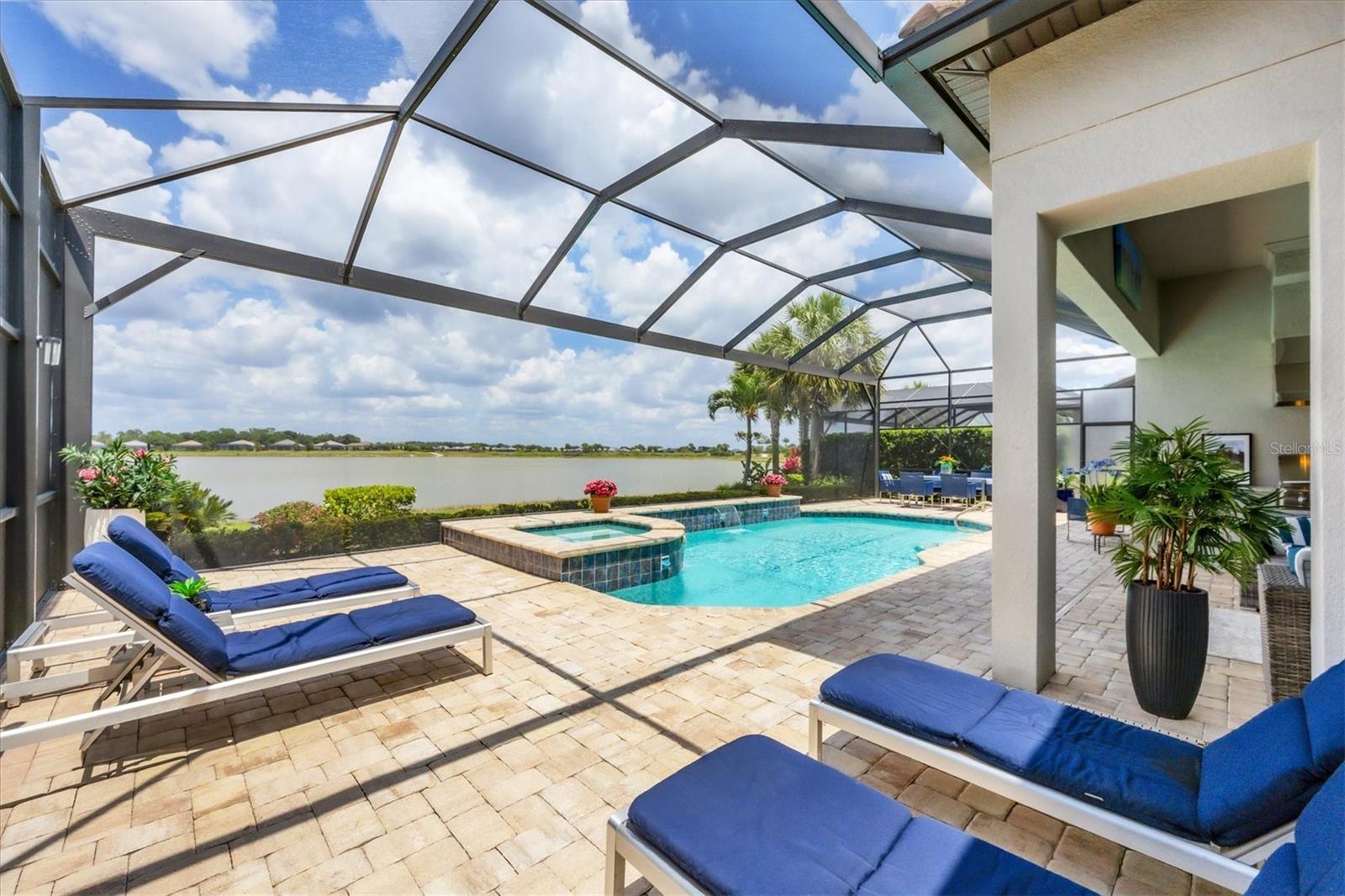 7888 GRANDE SHORES DR