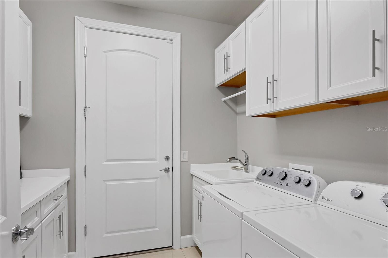 7888 GRANDE SHORES DR