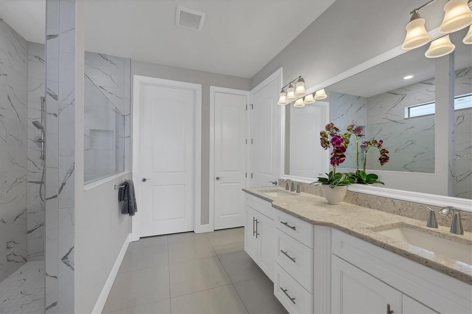 7888 GRANDE SHORES DR