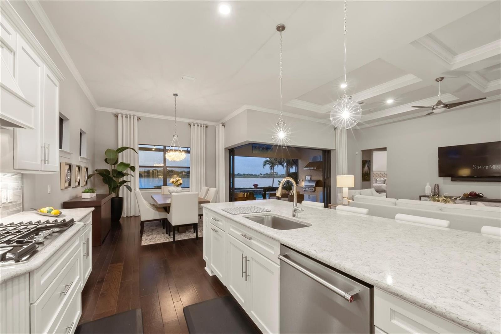 7888 GRANDE SHORES DR