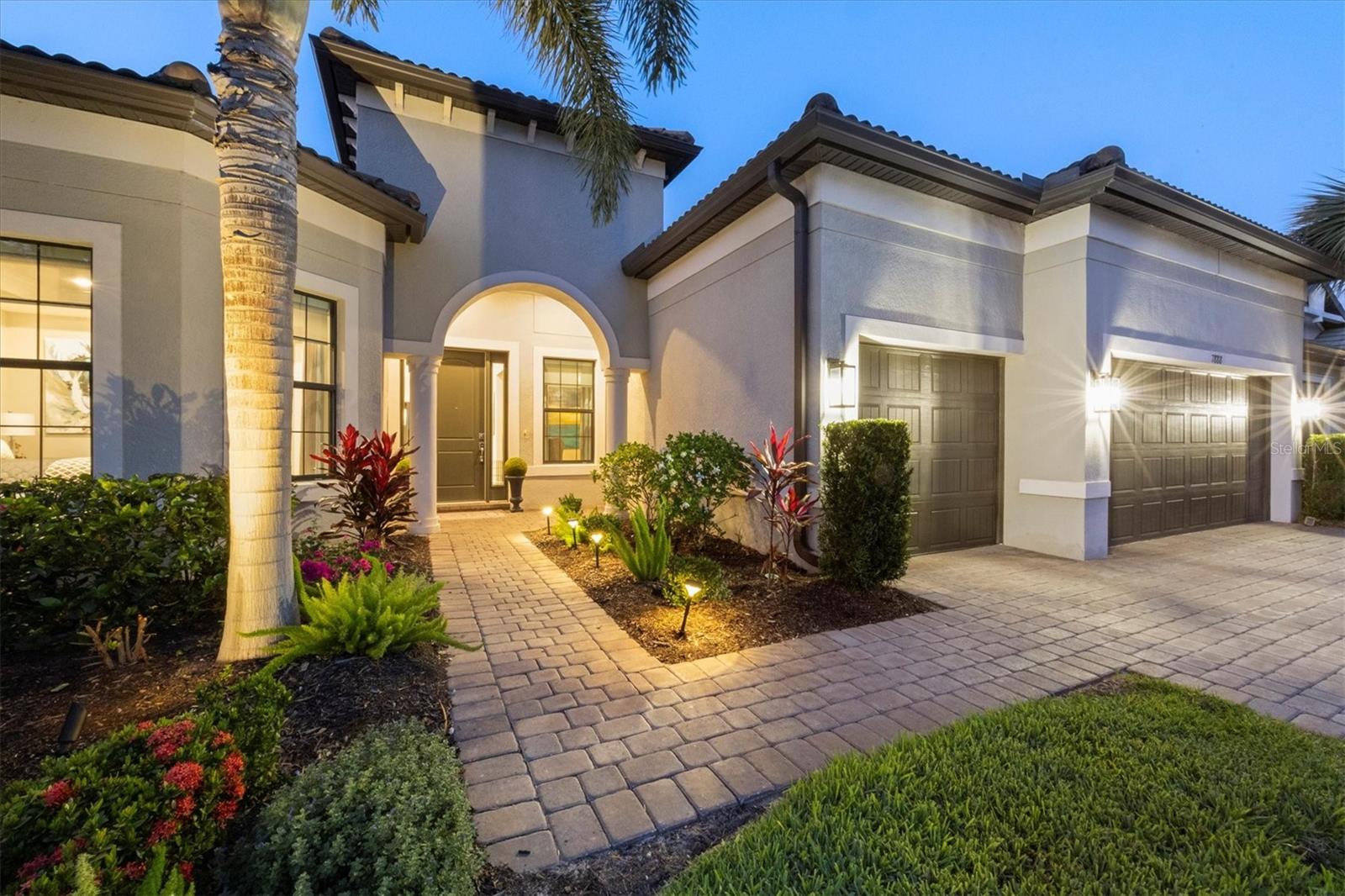 7888 GRANDE SHORES DR