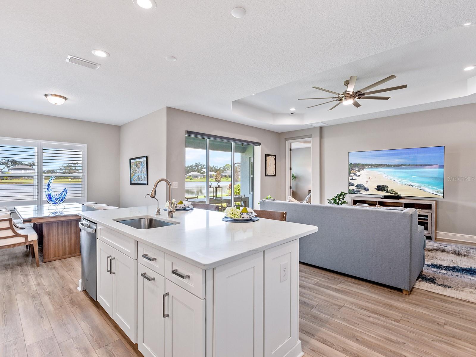 10710 FALLING LEAF CT