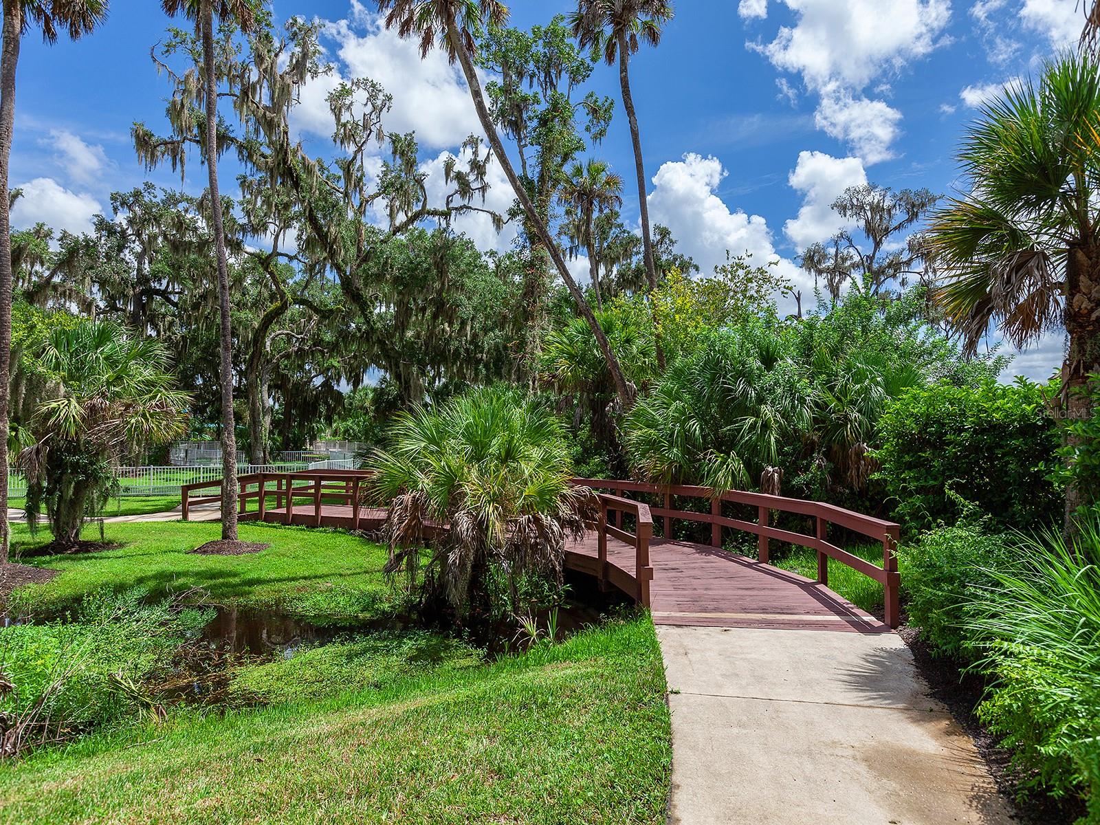 10710 FALLING LEAF CT