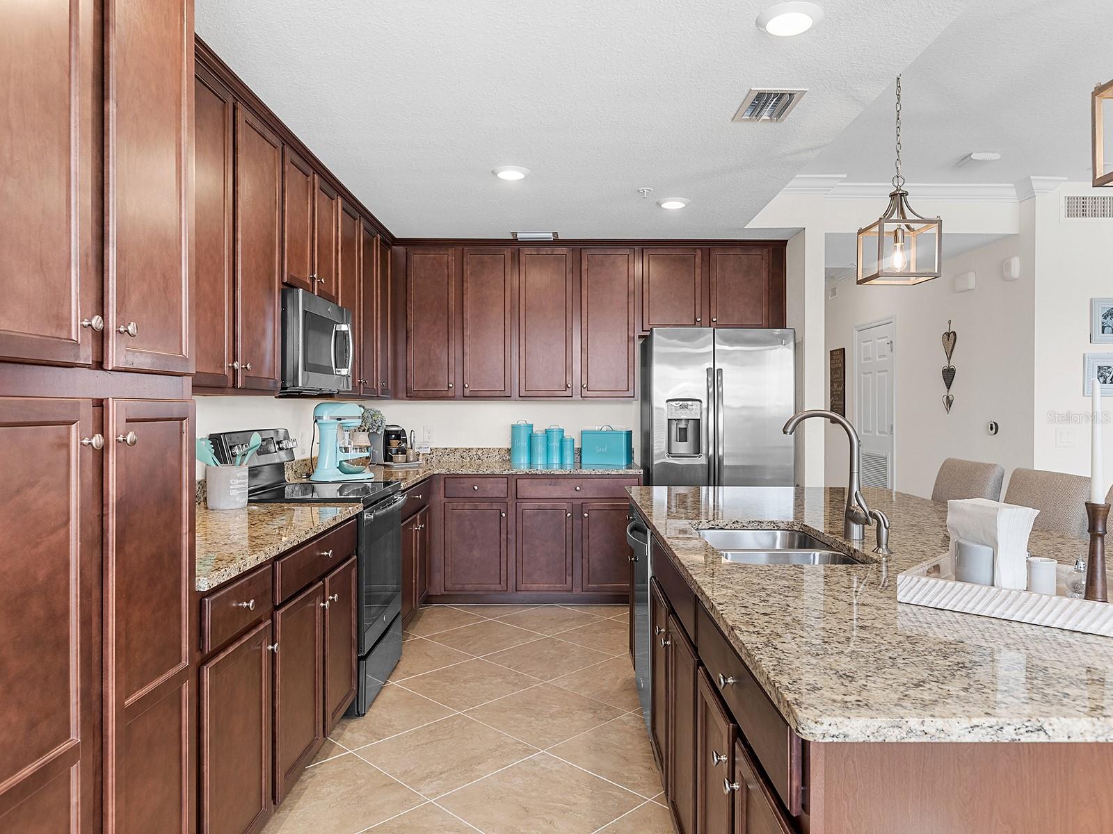 17108 VARDON TER #203