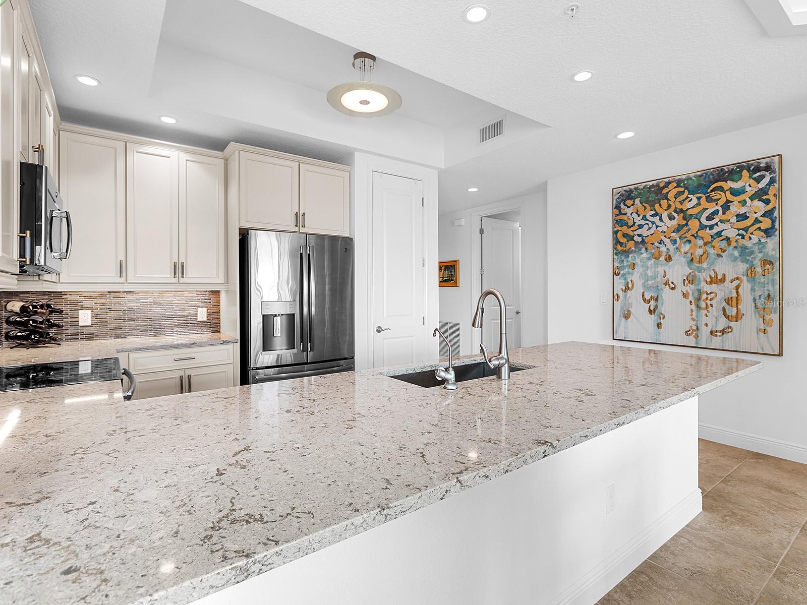 10520 BOARDWALK LOOP #205