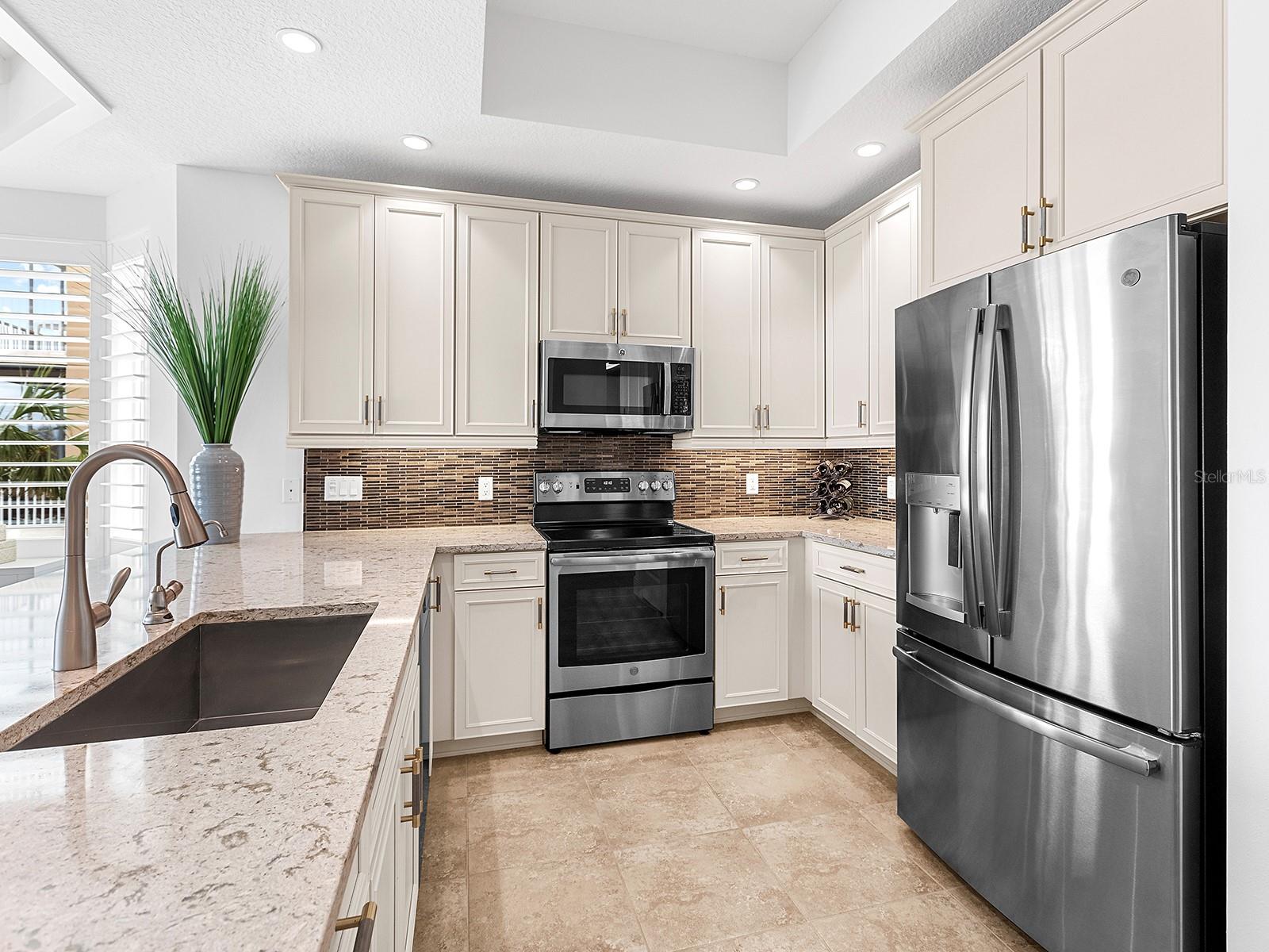 10520 BOARDWALK LOOP #205