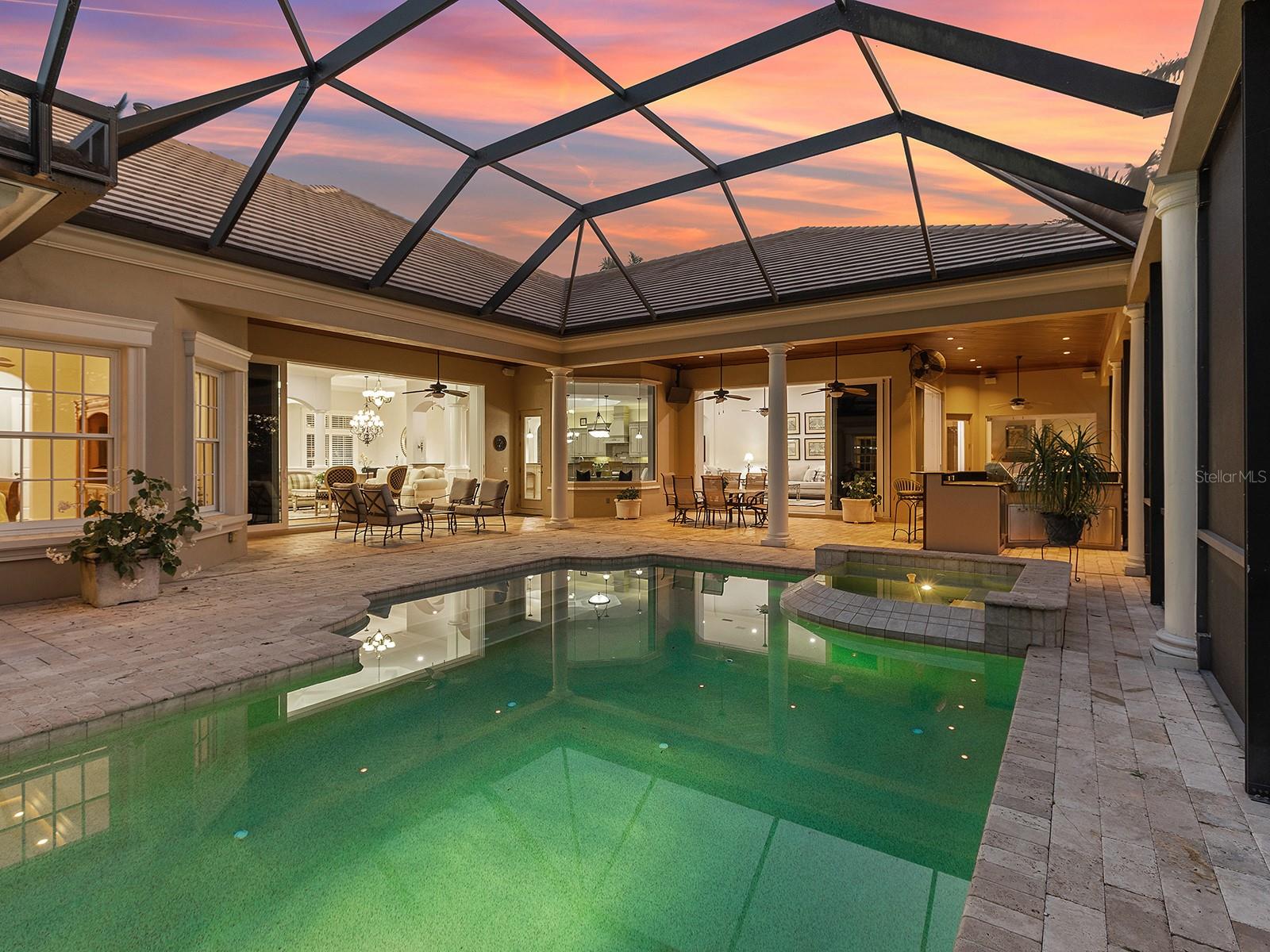 7921 WATERTON LN