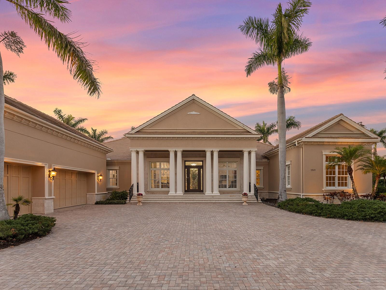 7921 WATERTON LN