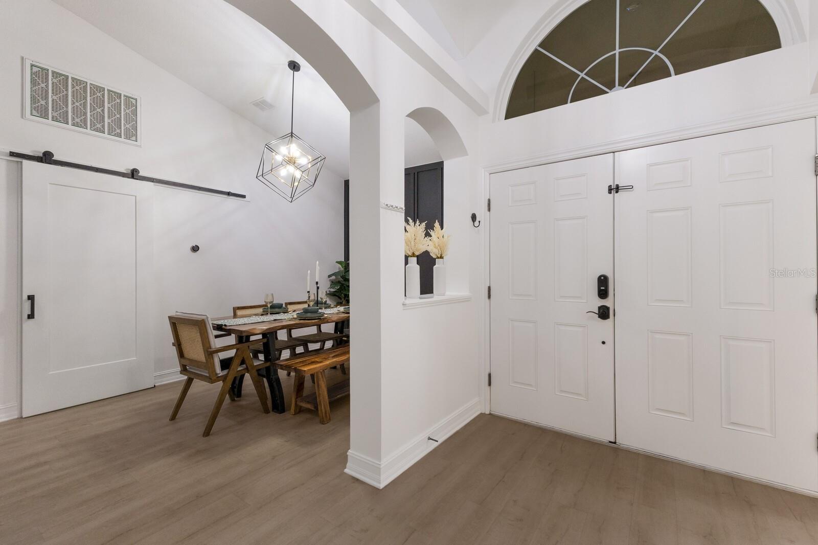 12015 FOREST PARK CIR