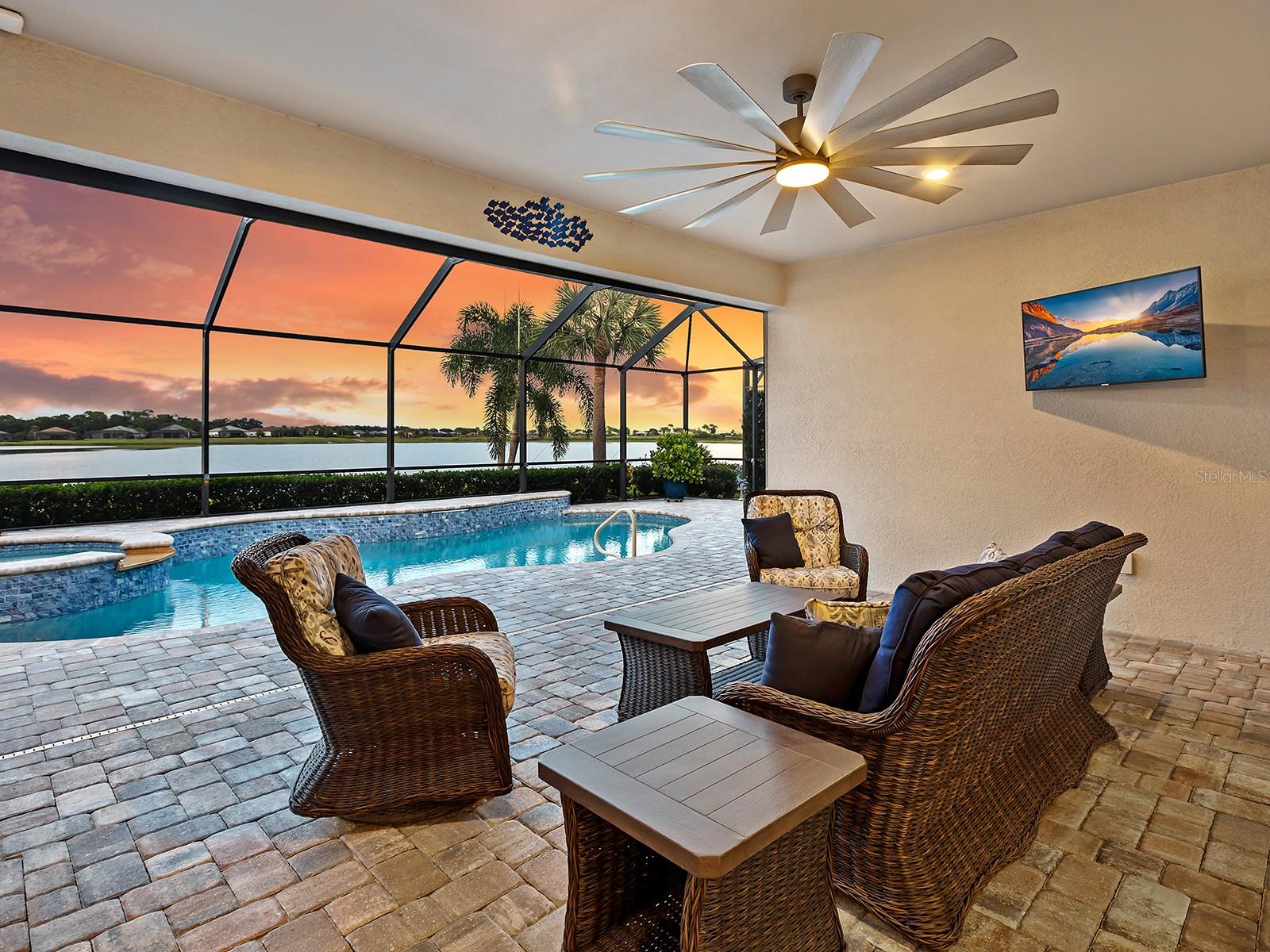 7884 GRANDE SHORES DR